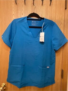 Figs Women's V-Neck Scrub Top in Alps Blue Casma